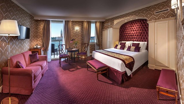 Junior suite Lagoon view with Terrace