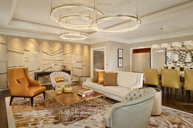 The Ritz-Carlton Suite