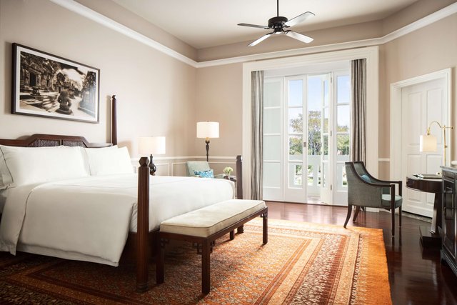 Landmark Room