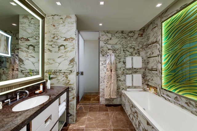 Twin Deluxe Room - 2 Beds