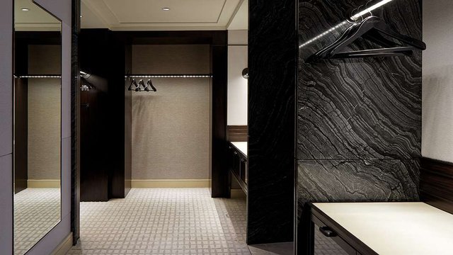 The Peninsula Suite