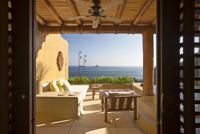 Romance Deluxe Ocean Front Suite
