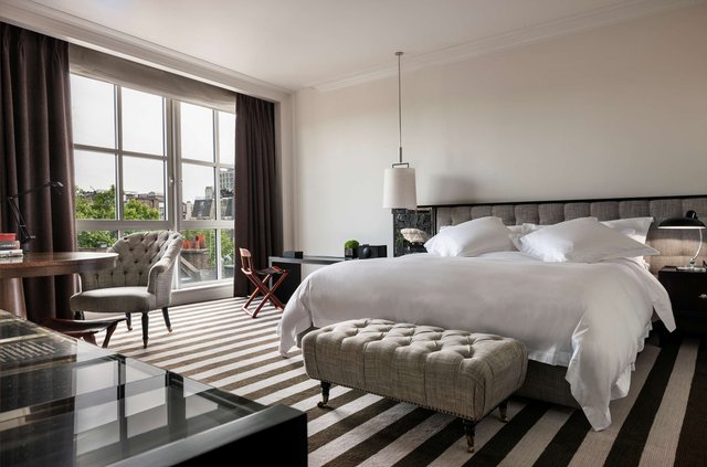 Grand Executive Room
