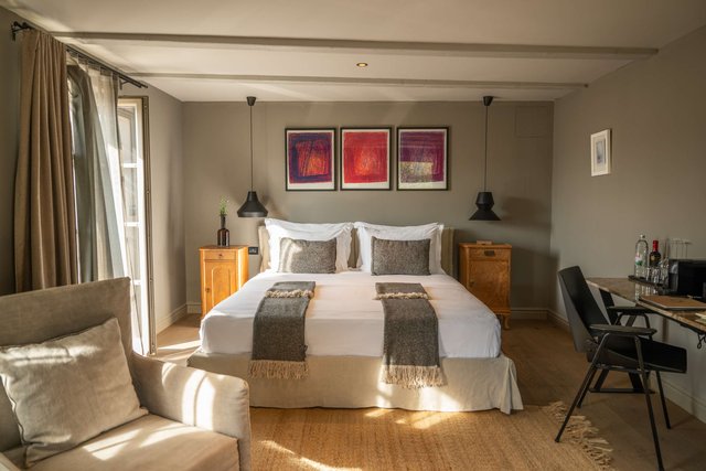 ​Deluxe Room