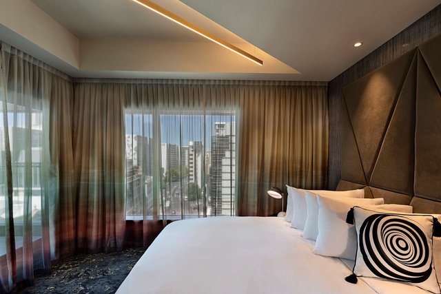 SO CLUB, Club Access, 1 King Bed