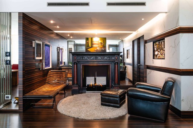 Penthouse Suite