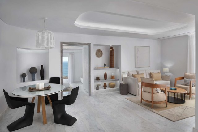 Galaxy 1 Bedroom Pool Suite