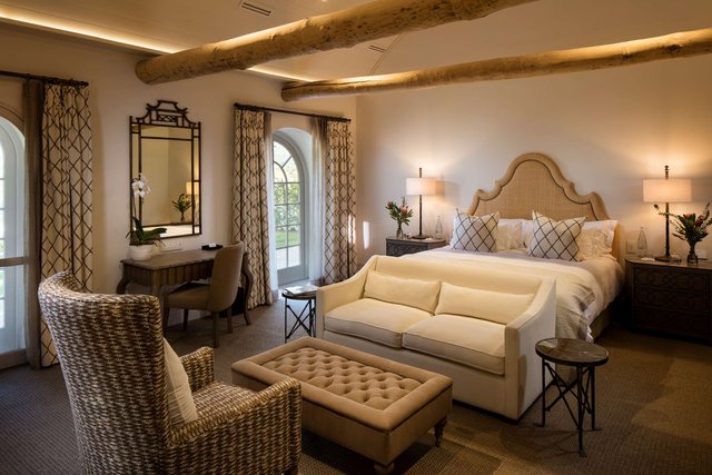 Executive Suite w/ Terrace