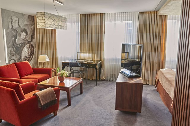 Deluxe Junior Suite