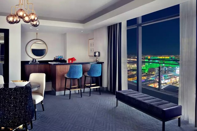 랩어라운드 테라스 스위트