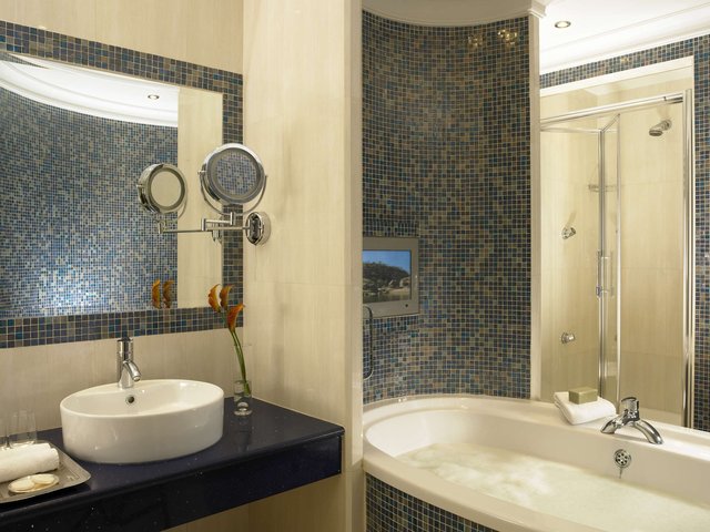 Suites at Killarney Park Hotel