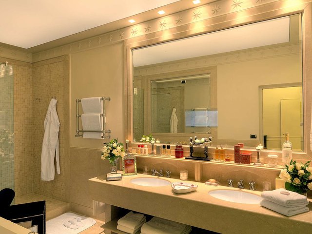 Penthouse Suite 
