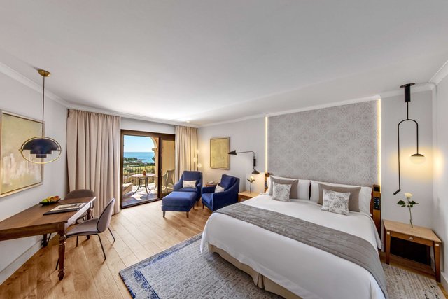 Grand Deluxe Sea View