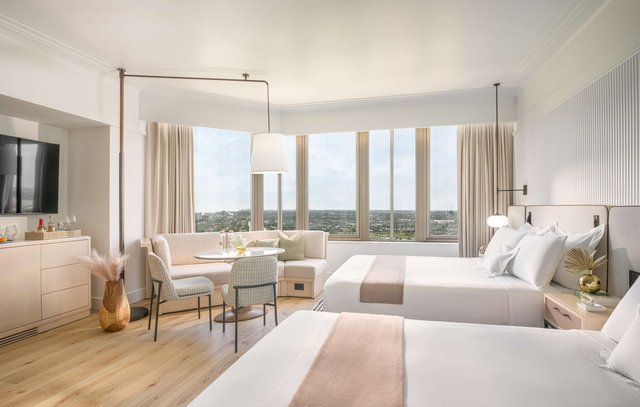 Double Queen Guestroom