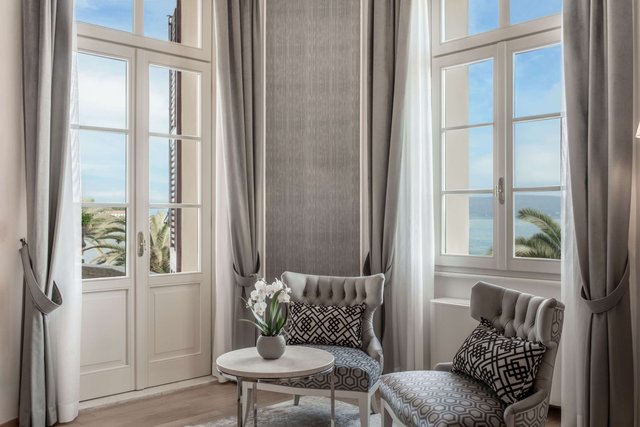 Executive Lake View