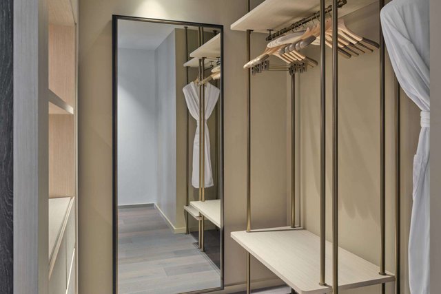 John Jacob Astor Suite
