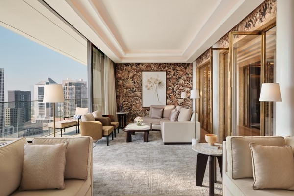 더 마리나 로열 스위트