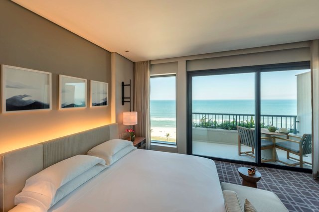 Ocean Front King or Twin