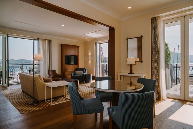 Two Bedroom Suite Sea View