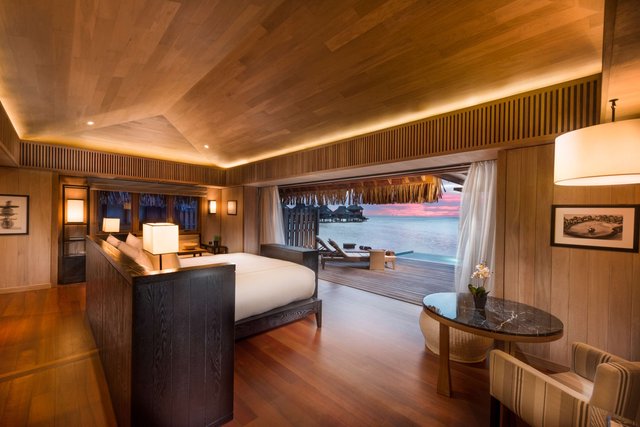 King Deluxe Overwater Villa