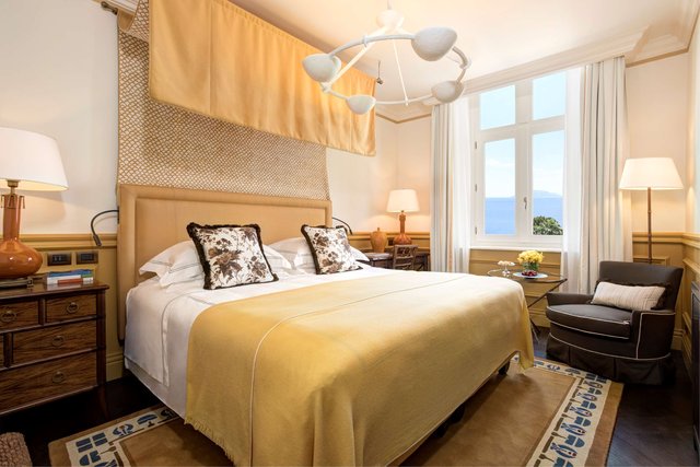 Deluxe Room With Sea View and Terrace