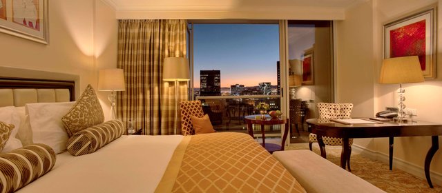 Luxury City View Room