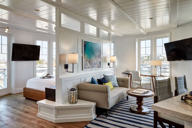 Executive Suite, 1 King