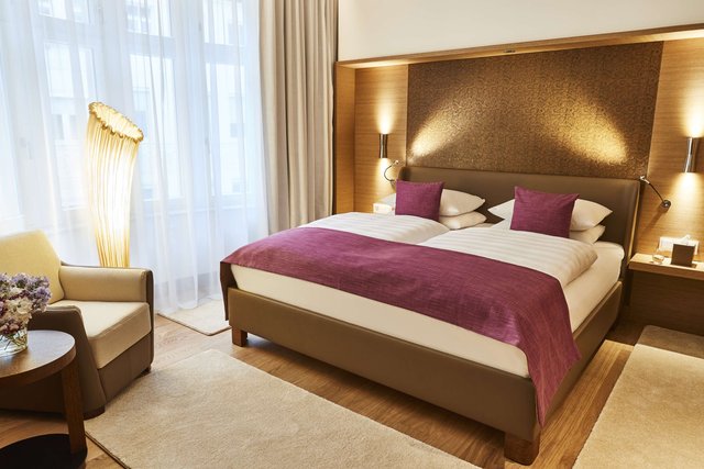 Grand Deluxe Room