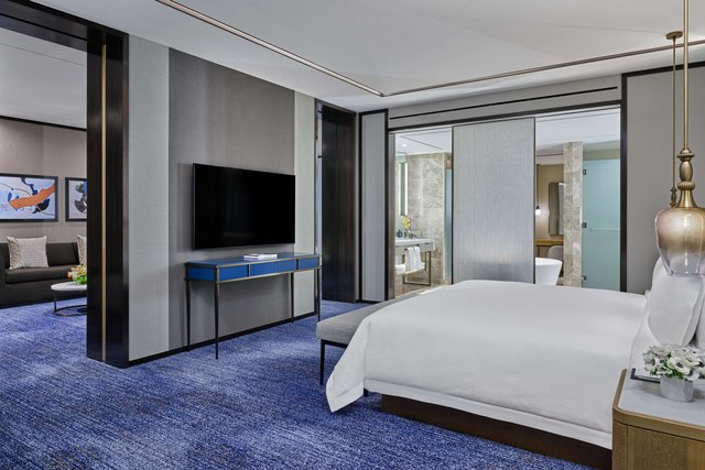 1 Bedroom Caroline Astor Suite