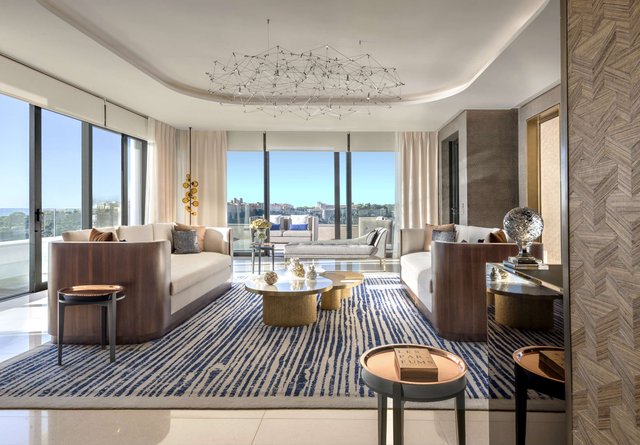 Diamond Suite - Princess Grace