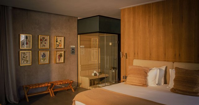 Spa Suite with Sauna