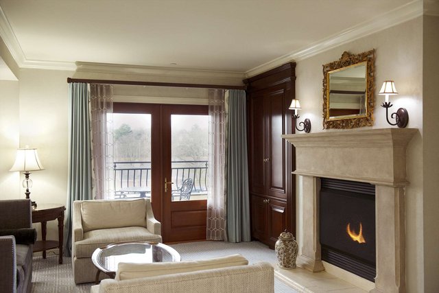 Harbor View Suite