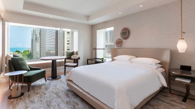 1 킹 베드 레이크뷰