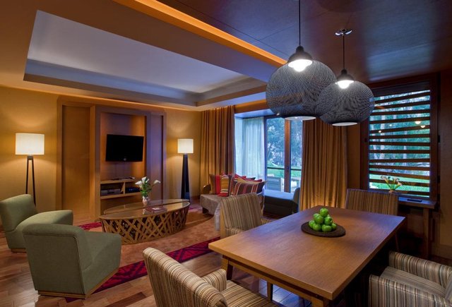 Senior Suite