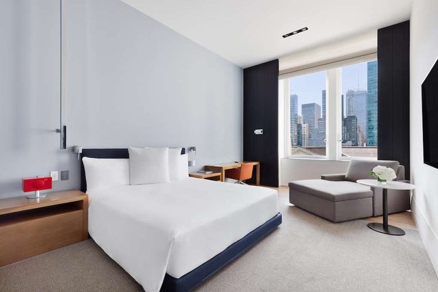 1 King Bed Deluxe Room
