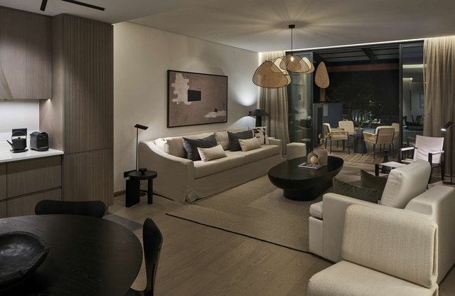 럭스 풀 레지던스