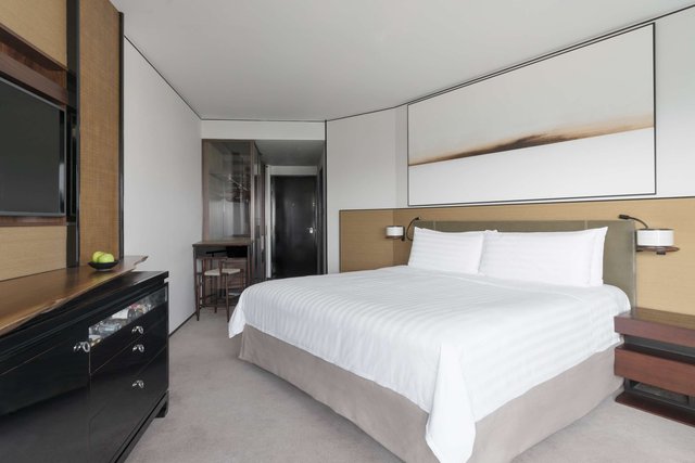 Tower Wing - Deluxe Room 