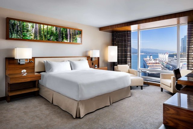 Signature Harbour Mountain View Room