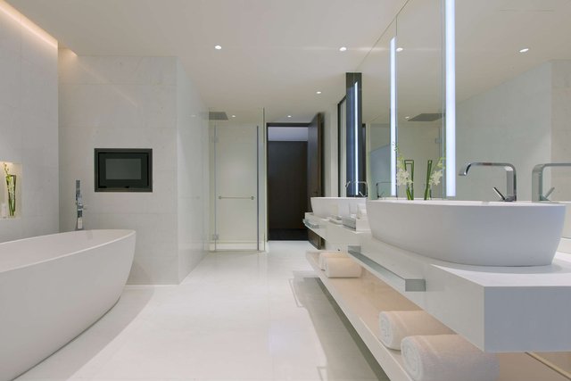 Niccolo Suite