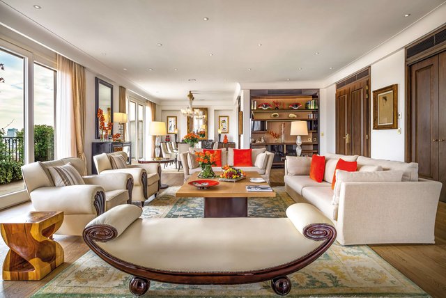 Penthouse Suite
