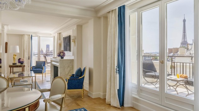 에펠 파리지안 스위트