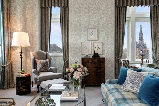 Deluxe Castle View Room
