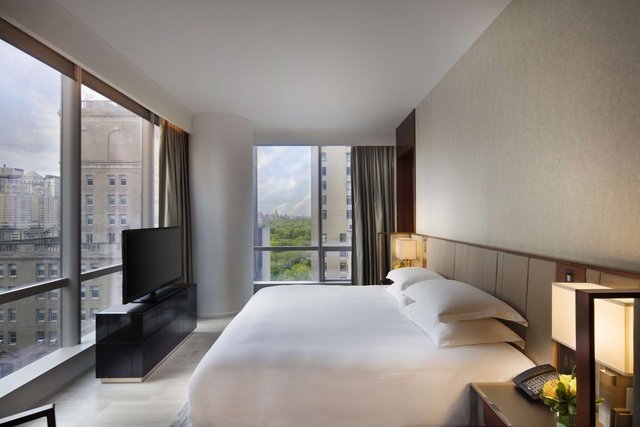 One Bedroom City View Suite