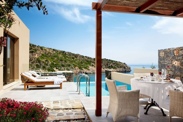 Waterfront One Bedroom Villa - Pool