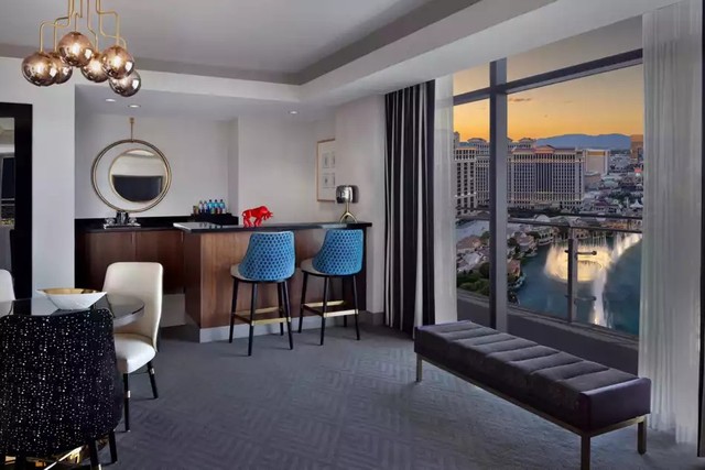 랩어라운드 테라스 스위트 파운틴 뷰