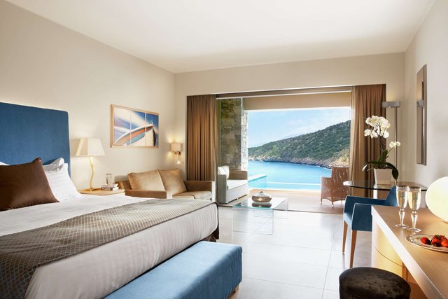 Deluxe Sea View Rooms - Individual Pool
