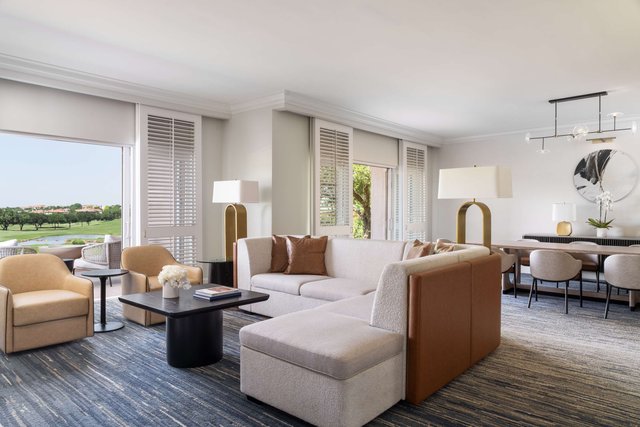 Premier Villa Suite 