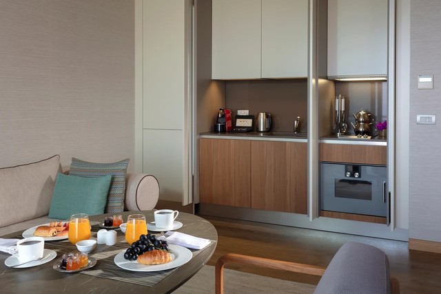 3 베드룸 가든뷰 아파트먼트