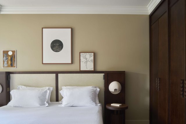Prestige Room