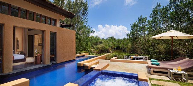 Serenity Pool Villa with Living Room